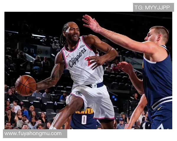 勇士与掘金激战正酣 季后赛对决牵动无数球迷心弦