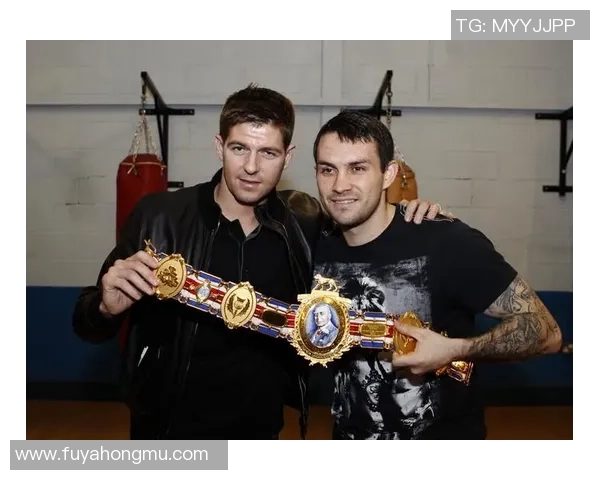 史蒂文·杰拉德:从安菲尔德的传奇球员到世界足坛的战术大师